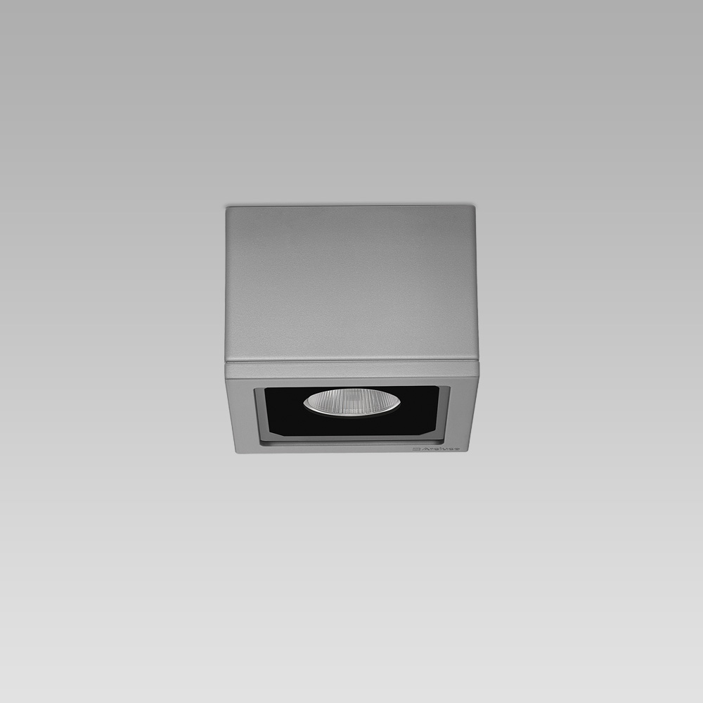 Appareils a plafond  Ceiling mounted luminaire with an essential and elegant design for architectural lighting
