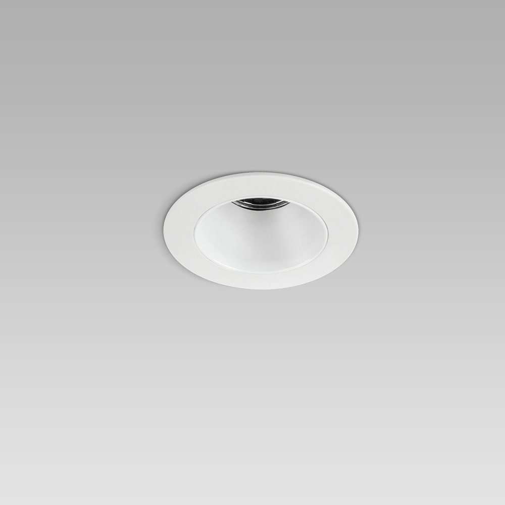 Apparecchio da incasso a soffitto per illuminazione interna con cornice sporgente e ottica bianca