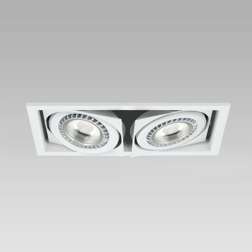 Apparecchio da incasso a soffitto con faretti orientabili per l'illuminazione funzionale di interni, con modulo da due spot