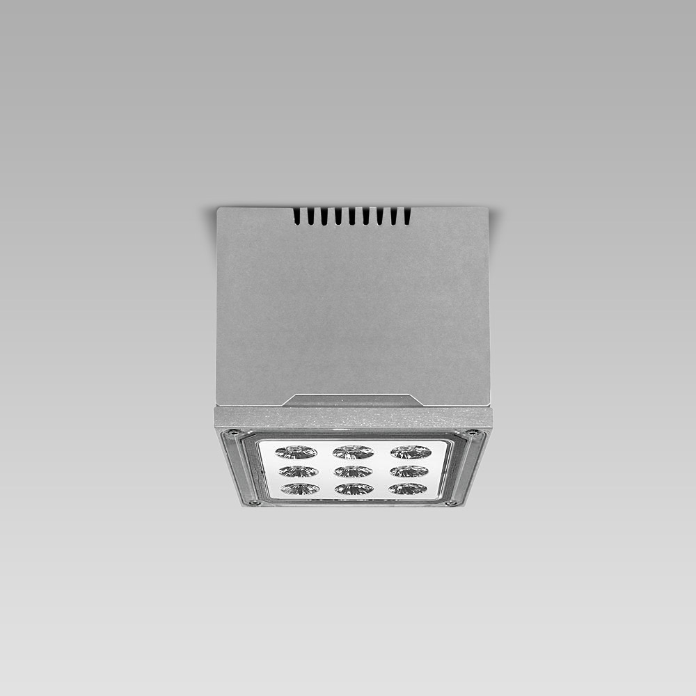 High-bay ceiling luminaire MOTO3 for indoor and outdoor lighting of large areas