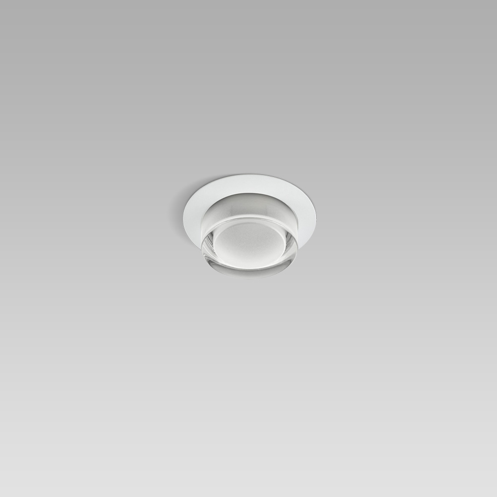 Ceiling or wall recessed luminaire for indoor and outdoor lighting, with small size and essetial design