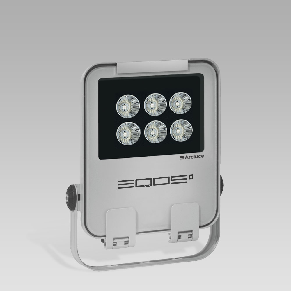 LED floodlight for outdoor lighting EQOS0: modern design and excellent light output
